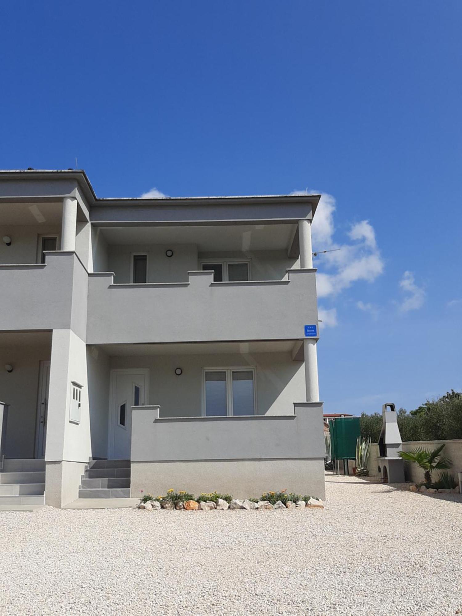 Jadranka Apartment Vir
